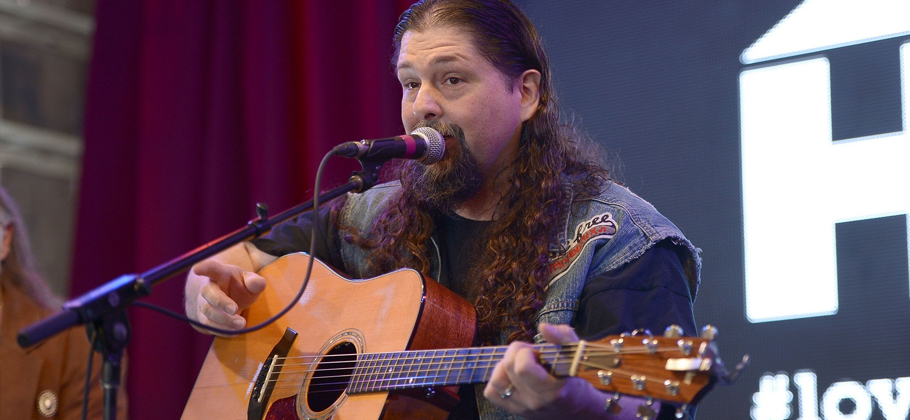 Chris Wallin : #1 Hit Songwriter